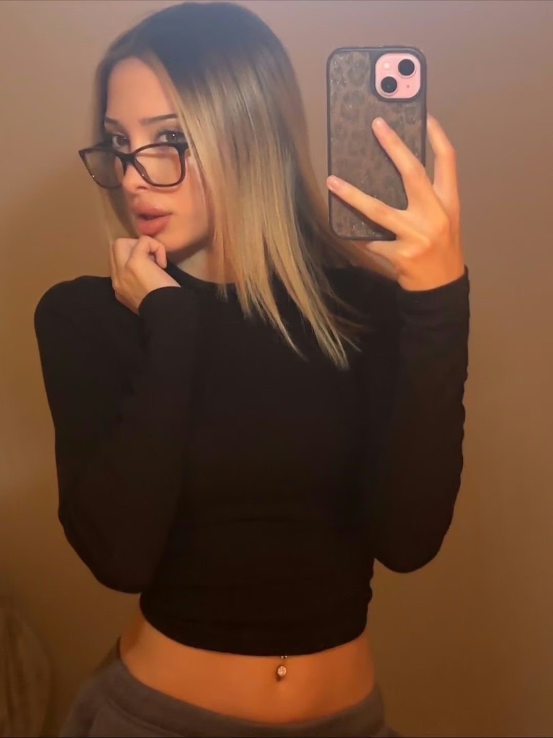 Ezgi - Profil