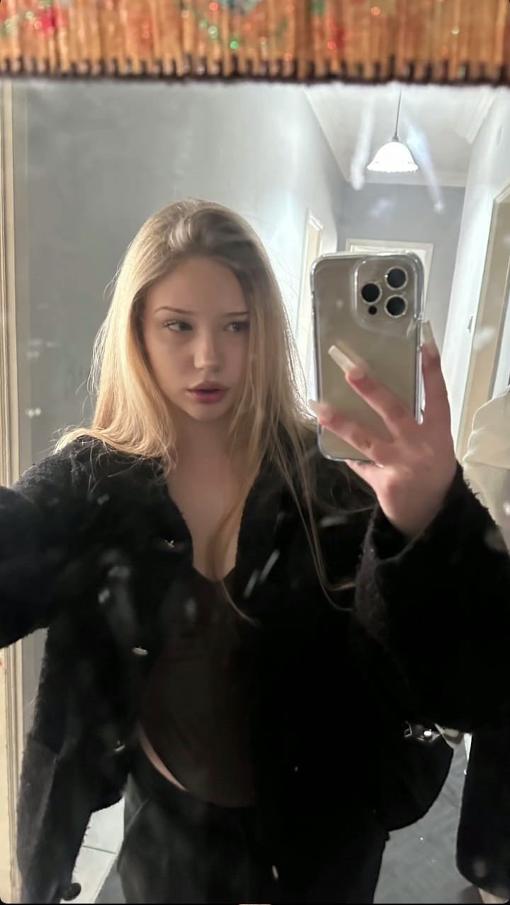 Adelina - Profil
